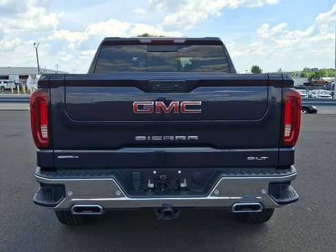 Used 2023 GMC Sierra 1500 SLT w/ SLT Premium Plus Package AWD/4WD image 5