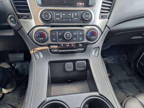Used 2019 Chevrolet Tahoe LT w/ LT Signature Package AWD/4WD image 26