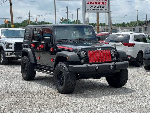 Used 2018 Jeep Wrangler Unlimited Sport w/ Connectivity Group AWD/4WD image 1