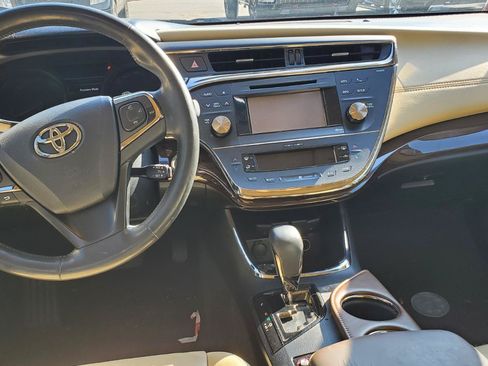 Used 2013 Toyota Avalon XLE Touring FWD image 7