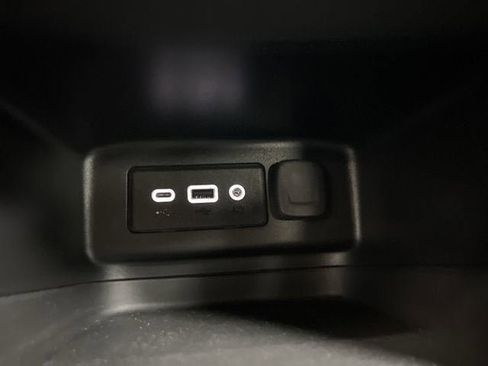 Certified 2023 Chevrolet Equinox RS FWD image 33