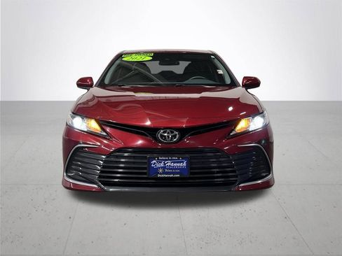 Used 2021 Toyota Camry LE image 4