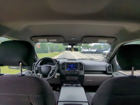 Used 2020 Ford F150 XL w/ Equipment Group 101A Mid AWD/4WD image 12