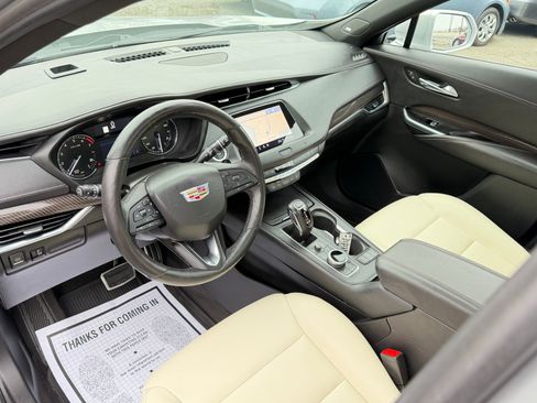 Used 2019 Cadillac XT4 Sport w/ Cold Weather Package image 11