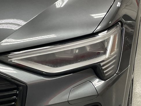 Used 2022 Audi e-tron Premium Plus w/ Premium Plus Package image 6