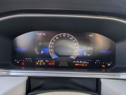 Used 2025 Volkswagen Taos SE AWD/4WD image 21