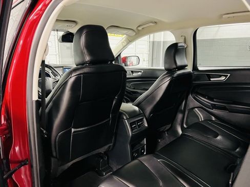 Used 2022 Ford Edge Titanium image 24