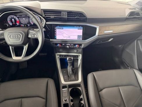 Certified 2022 Audi Q3 2.0T Premium Plus w/ Premium Plus Package AWD/4WD image 16