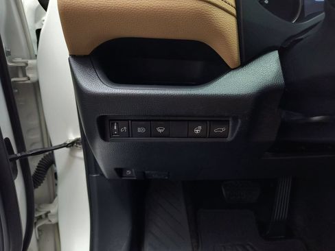 Used 2021 Toyota RAV4 XLE Premium AWD/4WD image 15