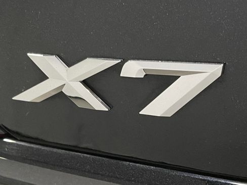 Certified 2024 BMW X7 xDrive40i w/ M Sport Package AWD/4WD image 24