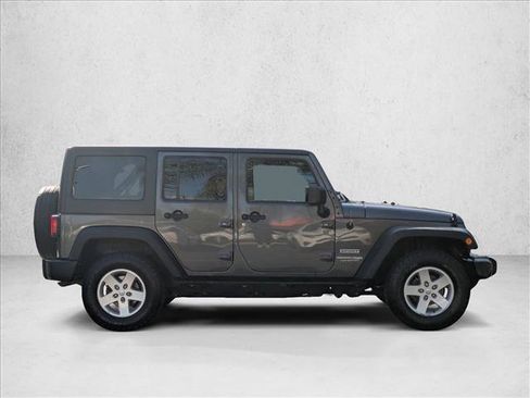 Used 2018 Jeep Wrangler Unlimited Sport S image 4