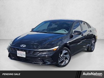 Used 2025 Hyundai Elantra SEL w/ Cargo Package