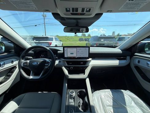 New 2026 Ford Explorer Active w/ Active Comfort Package AWD/4WD image 20
