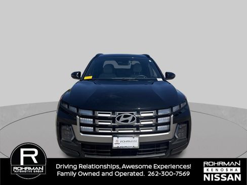 Used 2025 Hyundai Santa Cruz SEL AWD/4WD image 2