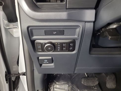 New 2026 Ford F150 XLT w/ Equipment Group 302A MID AWD/4WD image 15