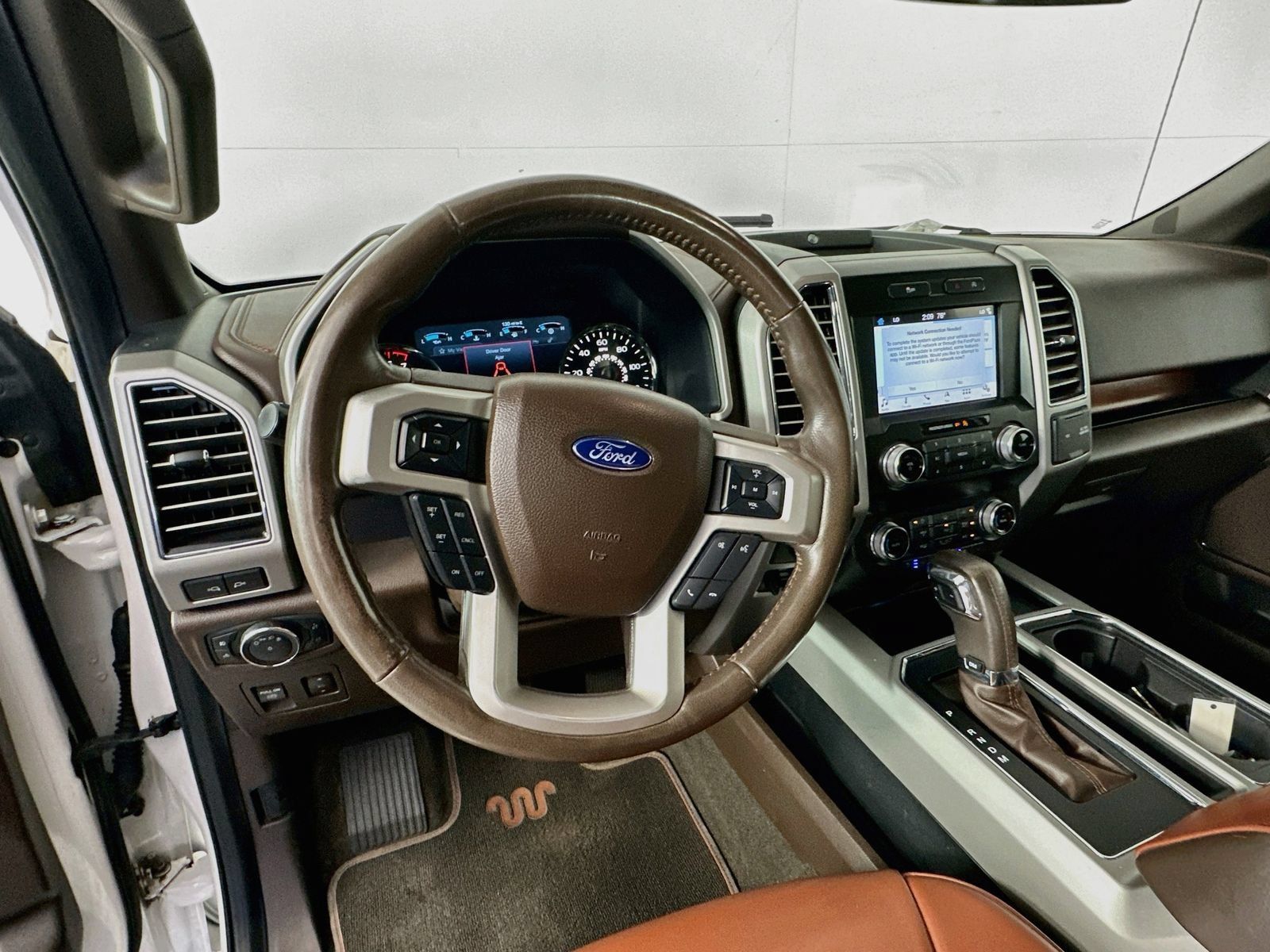 Used 2019 Ford F150 King Ranch w/ Equipment Group 601A Luxury AWD/4WD image 11