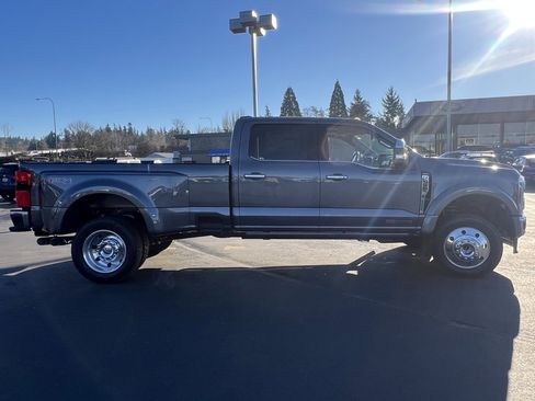 New 2026 Ford F450 Lariat w/ Lariat Premium Package image 4