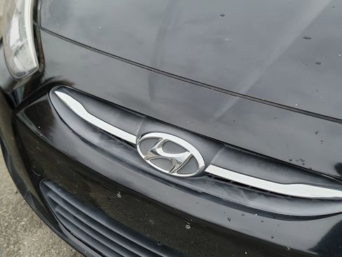 Used 2017 Hyundai Accent SE image 24