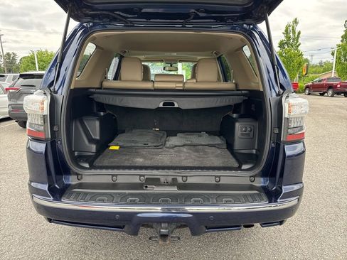Used 2016 Toyota 4Runner Limited AWD/4WD image 4