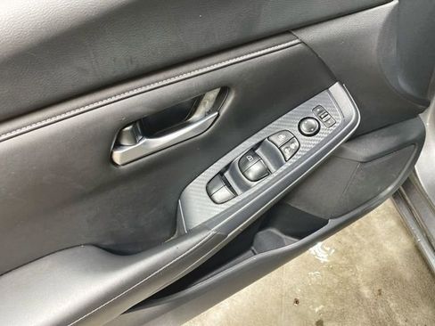 Used 2024 Nissan Sentra SV image 22