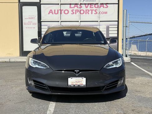 Used 2018 Tesla Model S 75D image 3