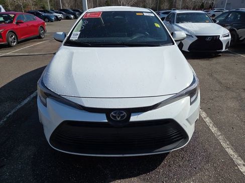 Used 2023 Toyota Corolla LE image 8