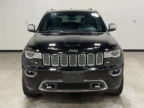Used 2017 Jeep Grand Cherokee Overland AWD/4WD image 4