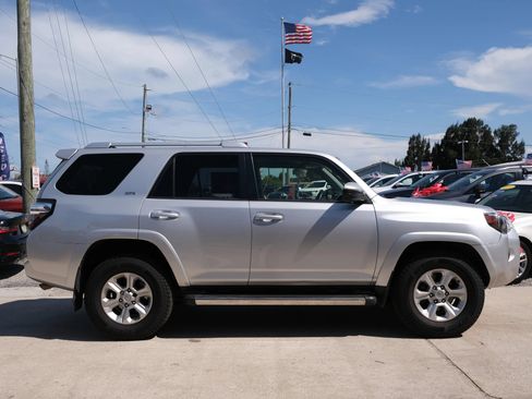 Used 2015 Toyota 4Runner SR5 RWD image 4
