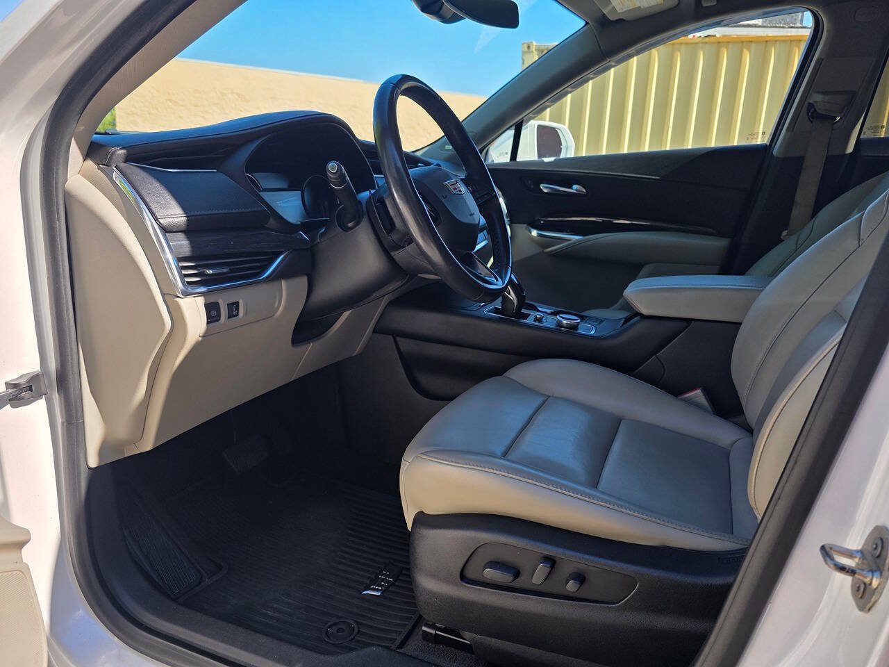 Used 2019 Cadillac XT4 Premium Luxury w/ Driver Awareness Package FWD image 13