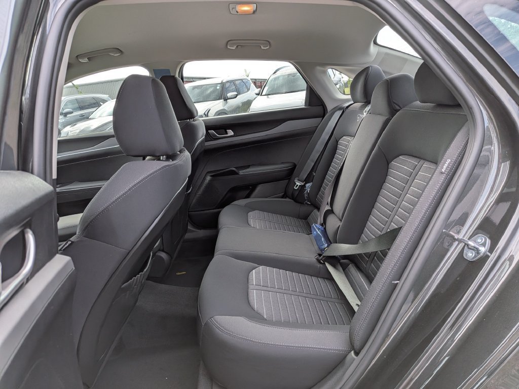 New 2026 Kia K5 LXS FWD image 12