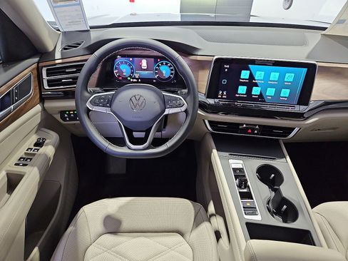 New 2026 Volkswagen Atlas SE FWD image 15