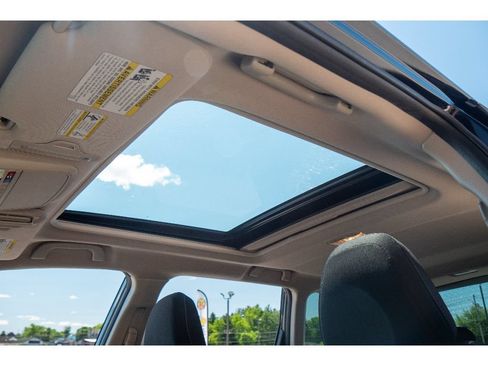 Used 2021 Subaru Forester Premium AWD/4WD image 11