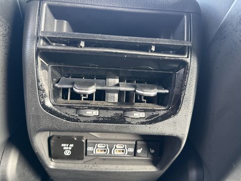 Used 2022 Jeep Grand Cherokee Overland image 33