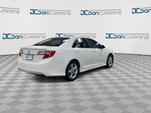 Used 2014 Toyota Camry SE image 8