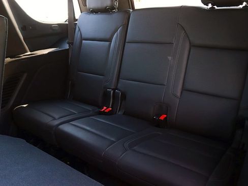 Used 2021 Chevrolet Tahoe LT AWD/4WD image 16