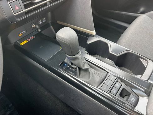 Used 2025 Toyota Camry LE image 40