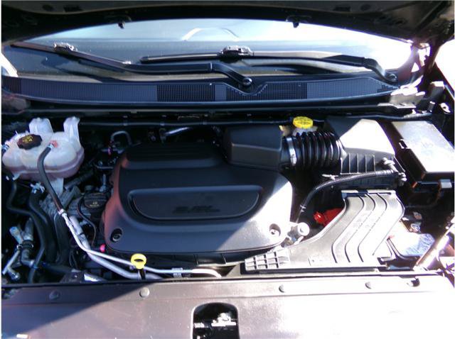 Used 2025 Chrysler Pacifica Select FWD image 13