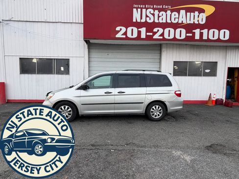 Used 2005 Honda Odyssey LX image 2