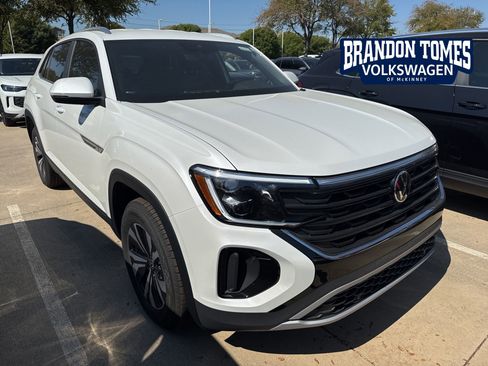 New 2026 Volkswagen Atlas Cross Sport SE FWD image 1
