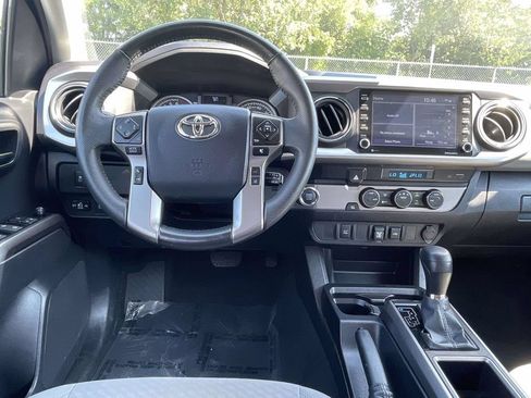 Used 2023 Toyota Tacoma SR5 RWD image 16