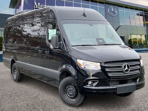 New 2025 Mercedes-Benz Sprinter 3500 image 1