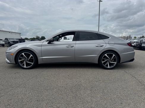 Used 2023 Hyundai Sonata SEL Plus w/ Cargo Package FWD image 3