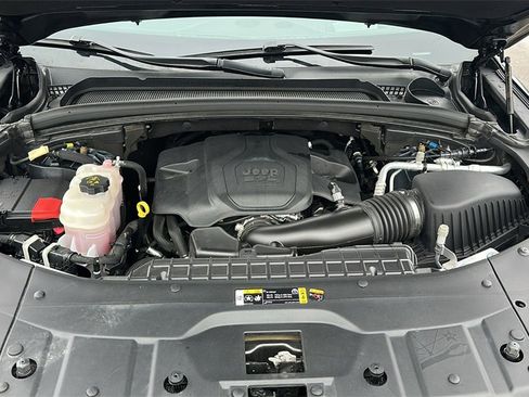 Used 2024 Jeep Grand Cherokee L Summit image 40