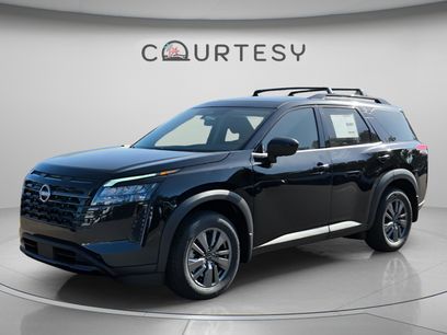 New 2026 Nissan Pathfinder SV w/ SV Premium Package