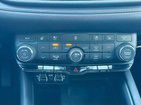 Used 2023 Dodge Durango R/T RWD image 50