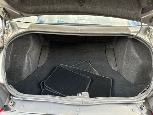 Used 2011 Dodge Challenger RWD image 14