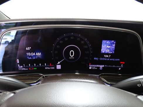 Certified 2022 Cadillac Escalade Premium Luxury AWD/4WD image 19