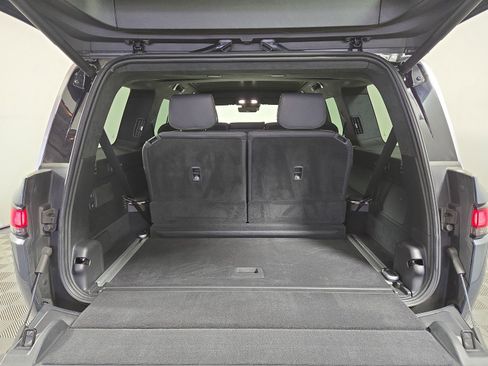 Used 2024 Rivian R1S Adventure image 15