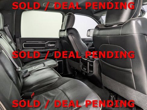 Used 2019 RAM 2500 Laramie w/ Night Edition image 18