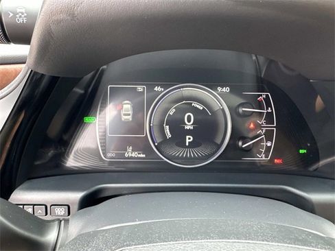 Certified 2025 Lexus ES 300h Ultra Luxury image 31